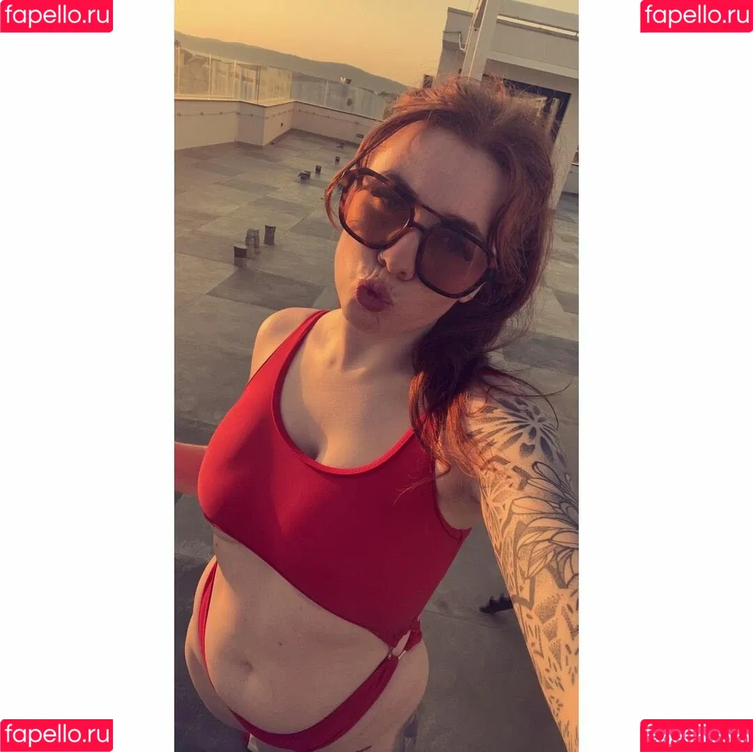 Molly Capper Onlyfans Photo Gallery 