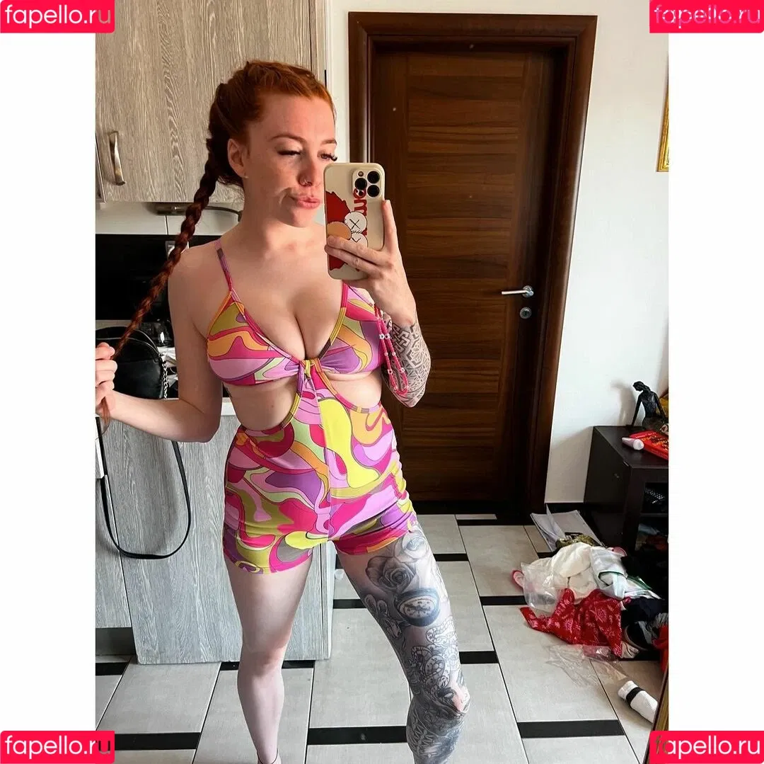 Molly Capper Onlyfans Photo Gallery 