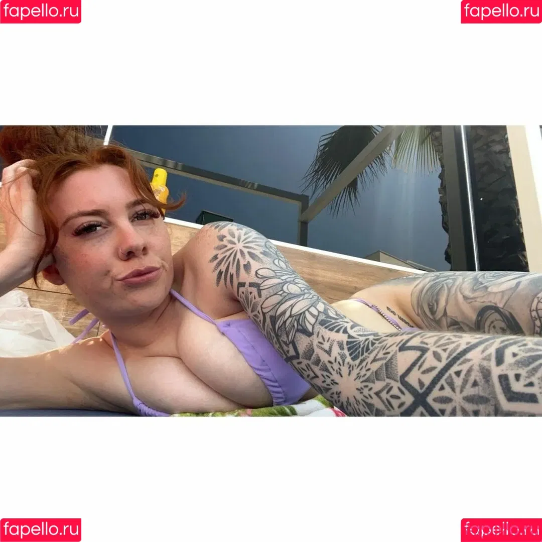 Molly Capper Onlyfans Photo Gallery 