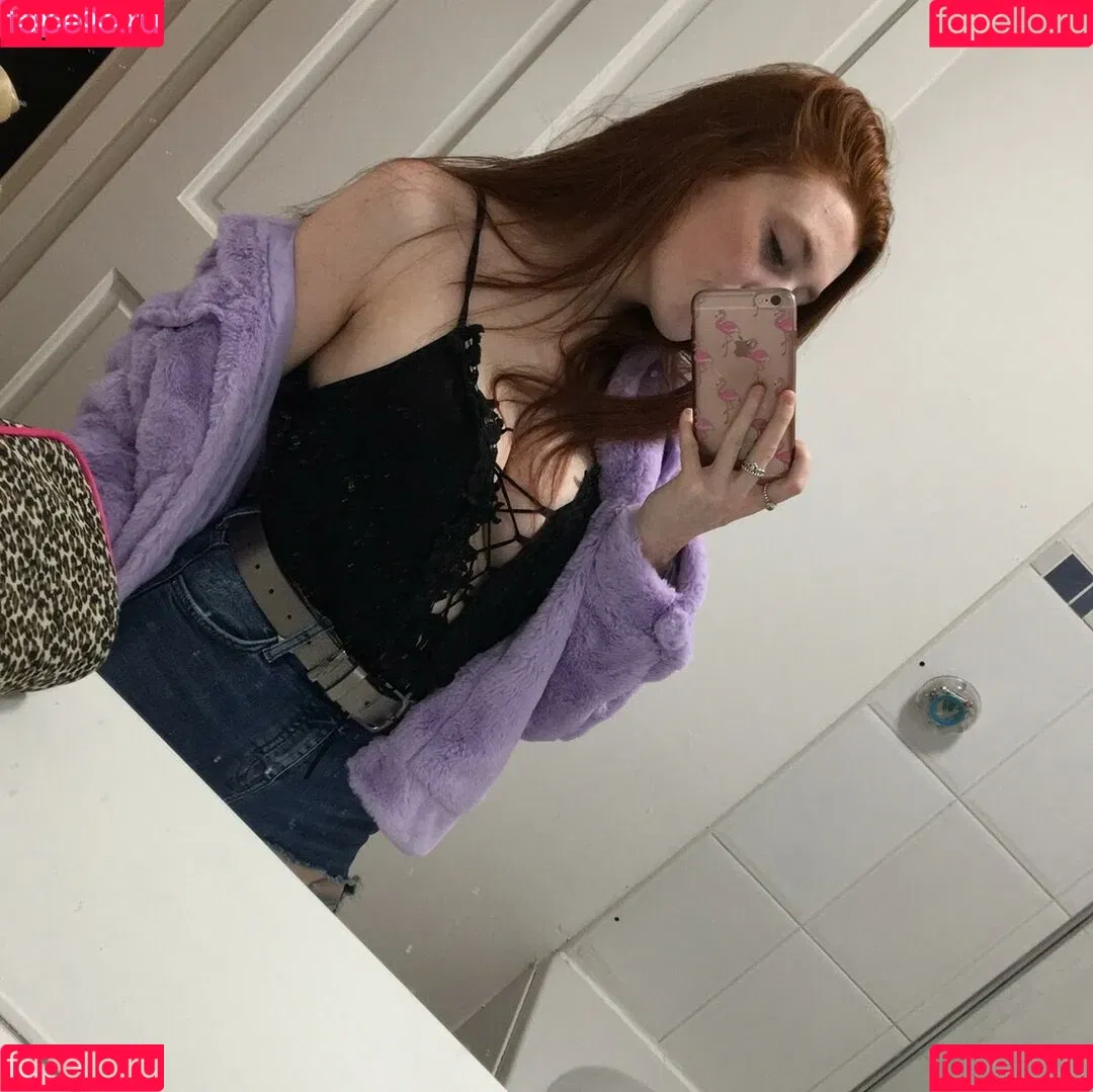 Molly Capper Onlyfans Photo Gallery 