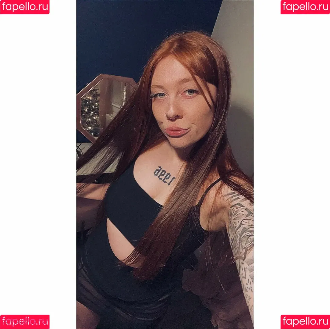 Molly Capper Onlyfans Photo Gallery 