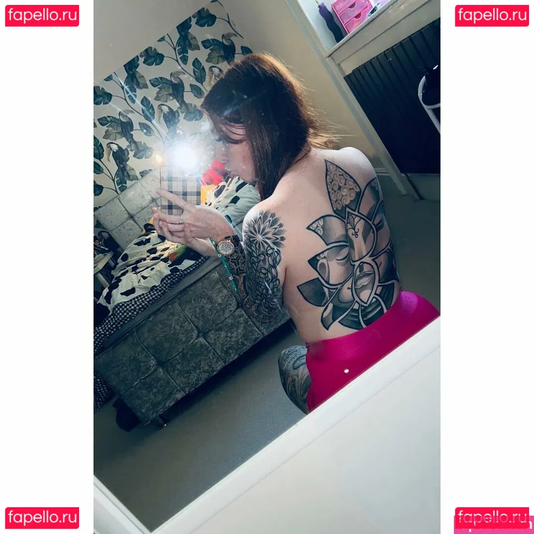 Molly Capper Onlyfans Photo Gallery 