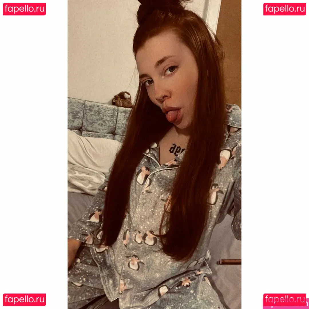 Molly Capper Onlyfans Photo Gallery 