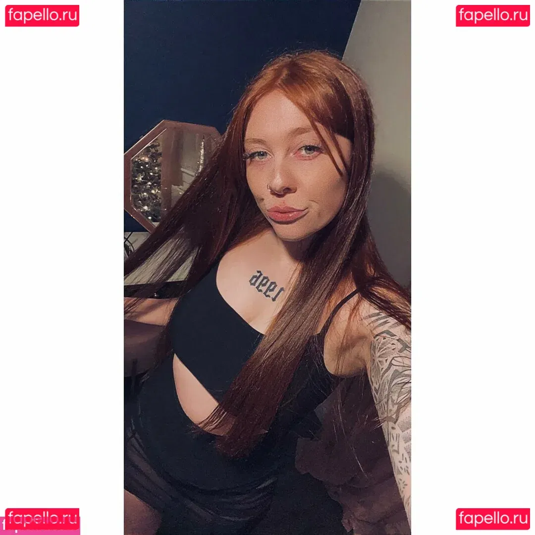 Molly Capper Onlyfans Photo Gallery 