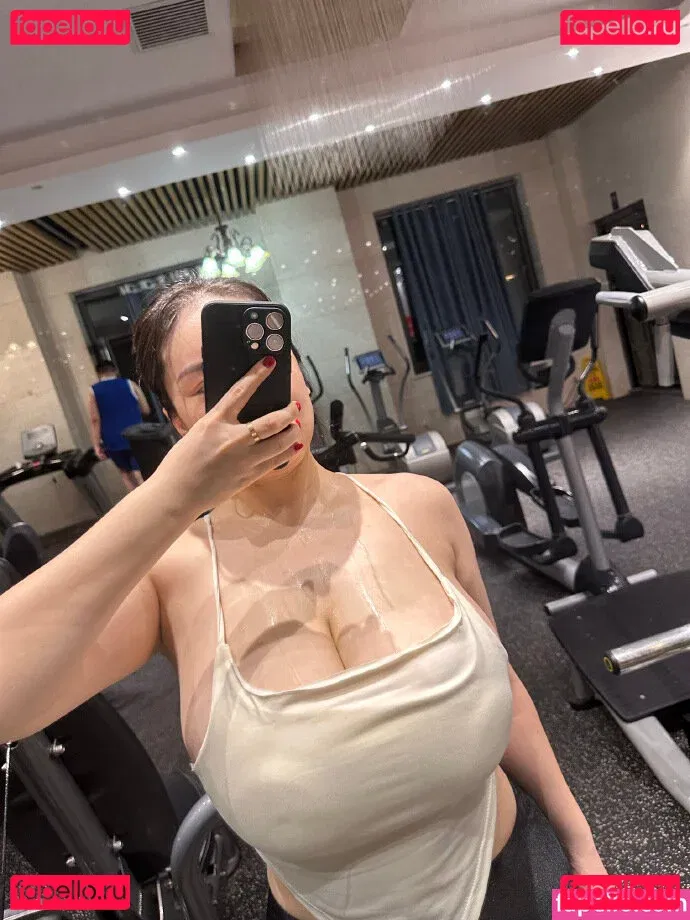 Yi Yang Onlyfans Photo Gallery 