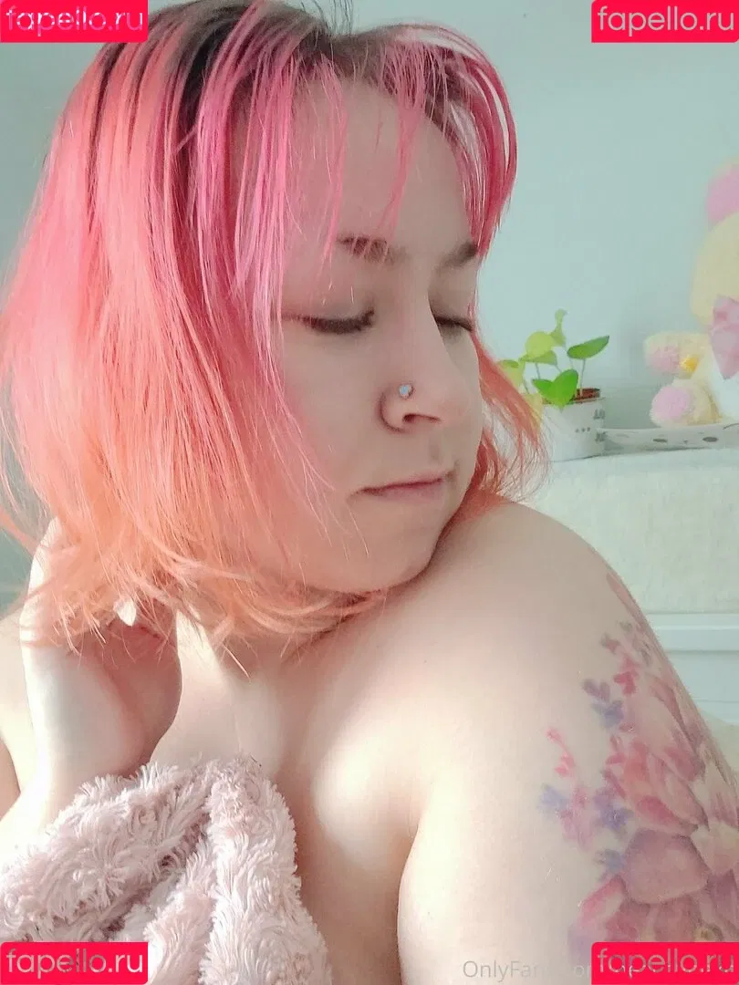 peachyneko Onlyfans Photo Gallery 