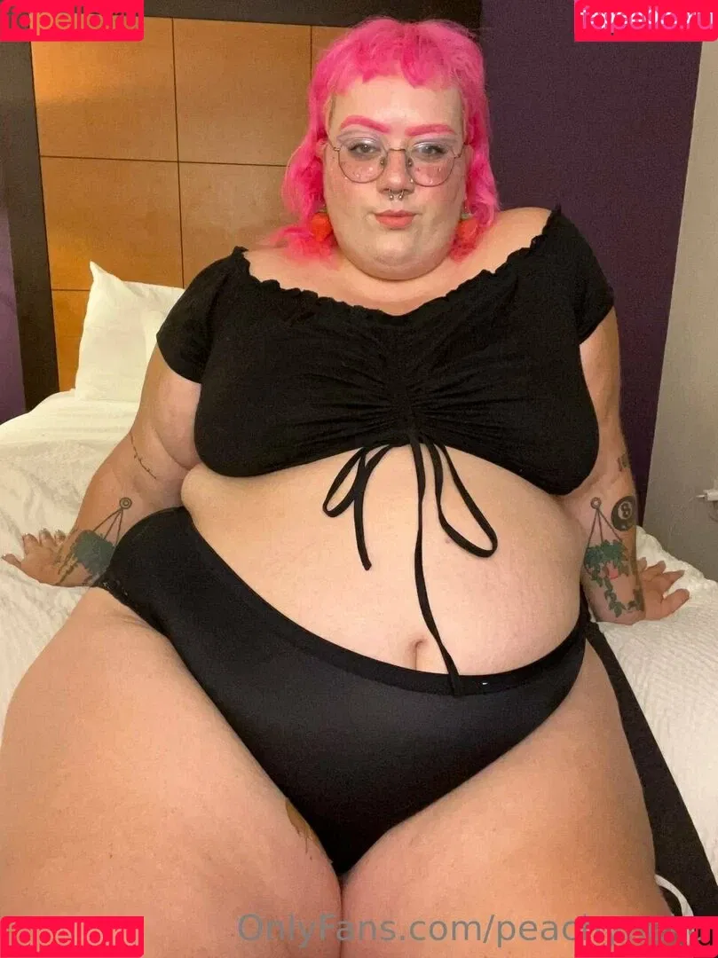 peachyneko Onlyfans Photo Gallery 