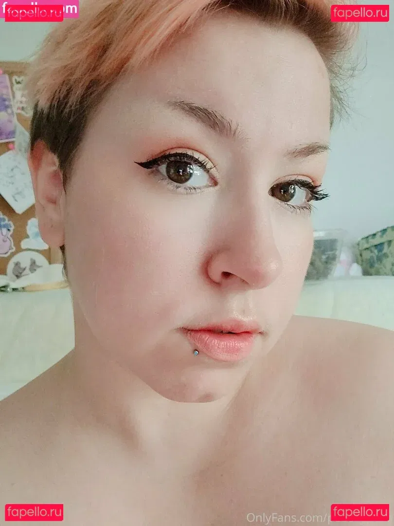 peachyneko Onlyfans Photo Gallery 