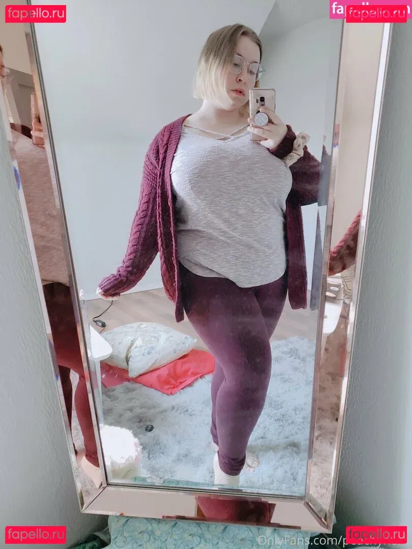 peachyneko Onlyfans Photo Gallery 