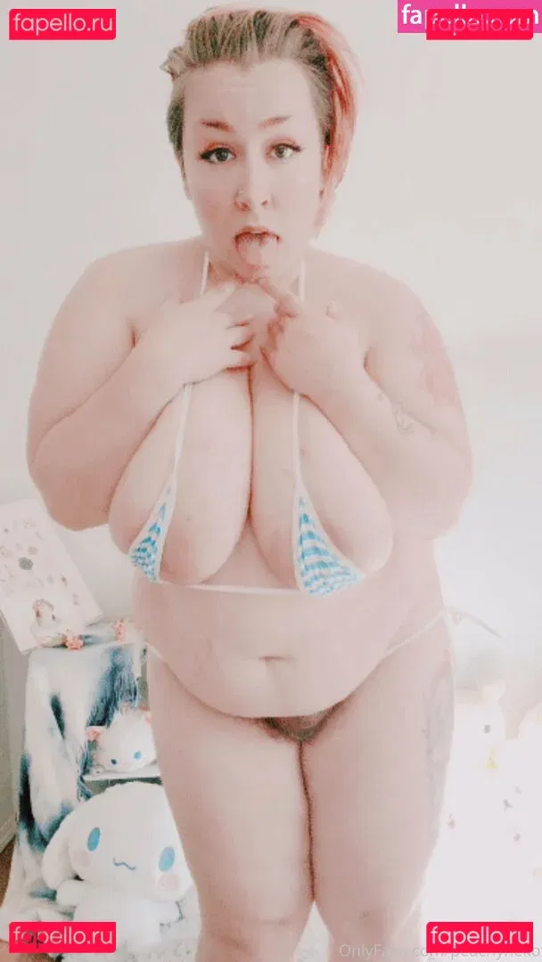 peachyneko Onlyfans Photo Gallery 