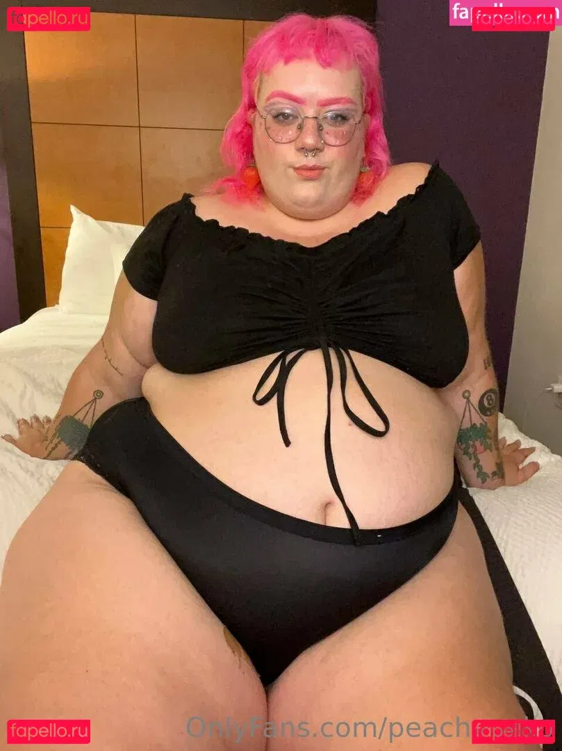 peachyneko Onlyfans Photo Gallery 