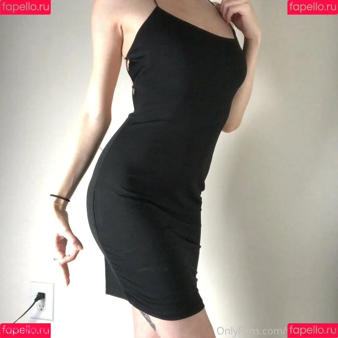 rynnreverie Onlyfans Photo Gallery 