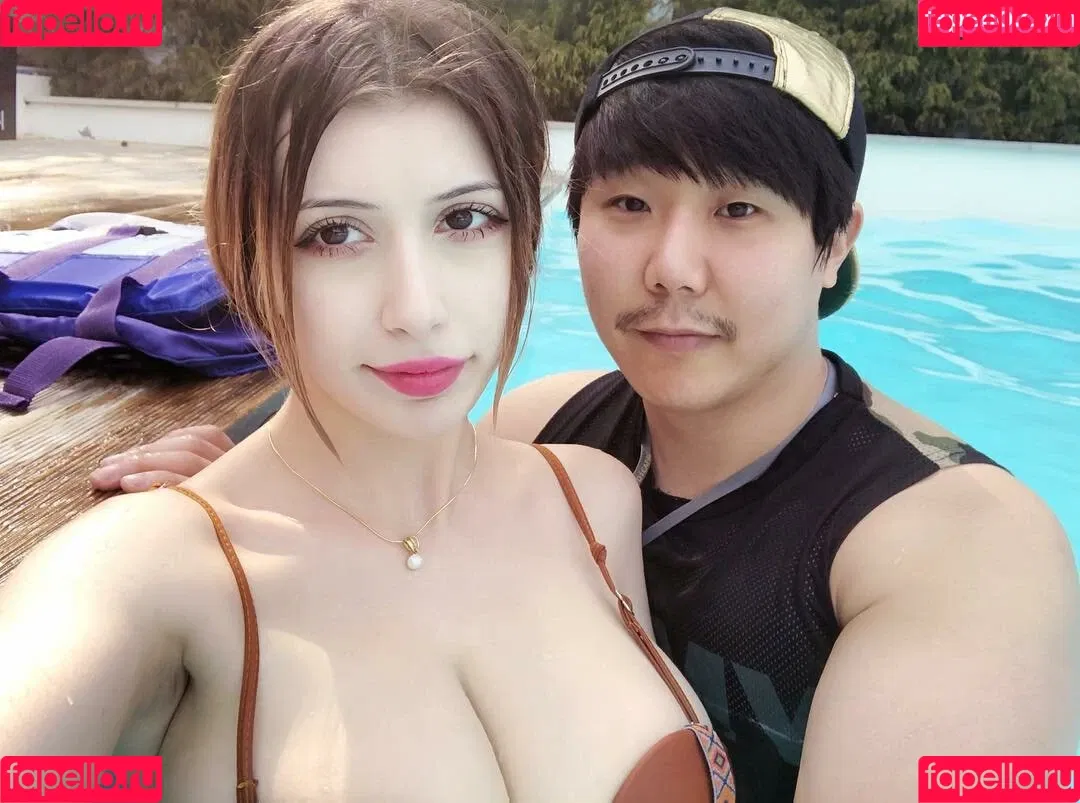Gym Couple Onlyfans Photo Gallery 
