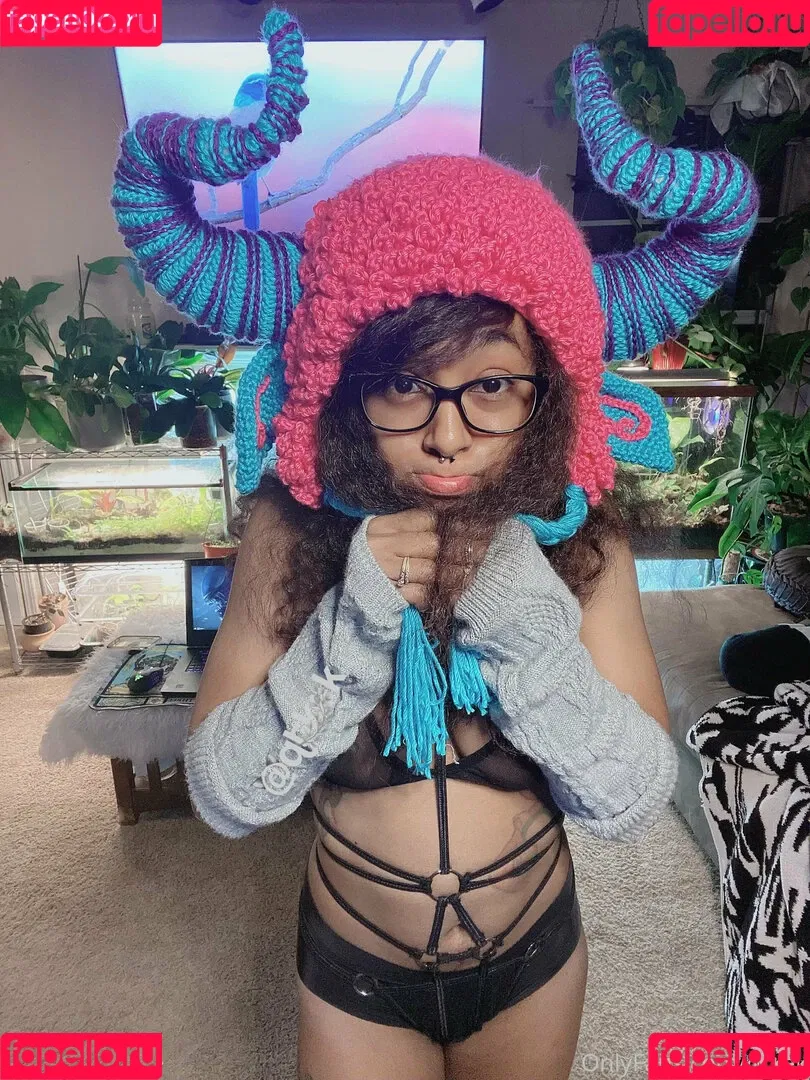 qtkek Onlyfans Photo Gallery 