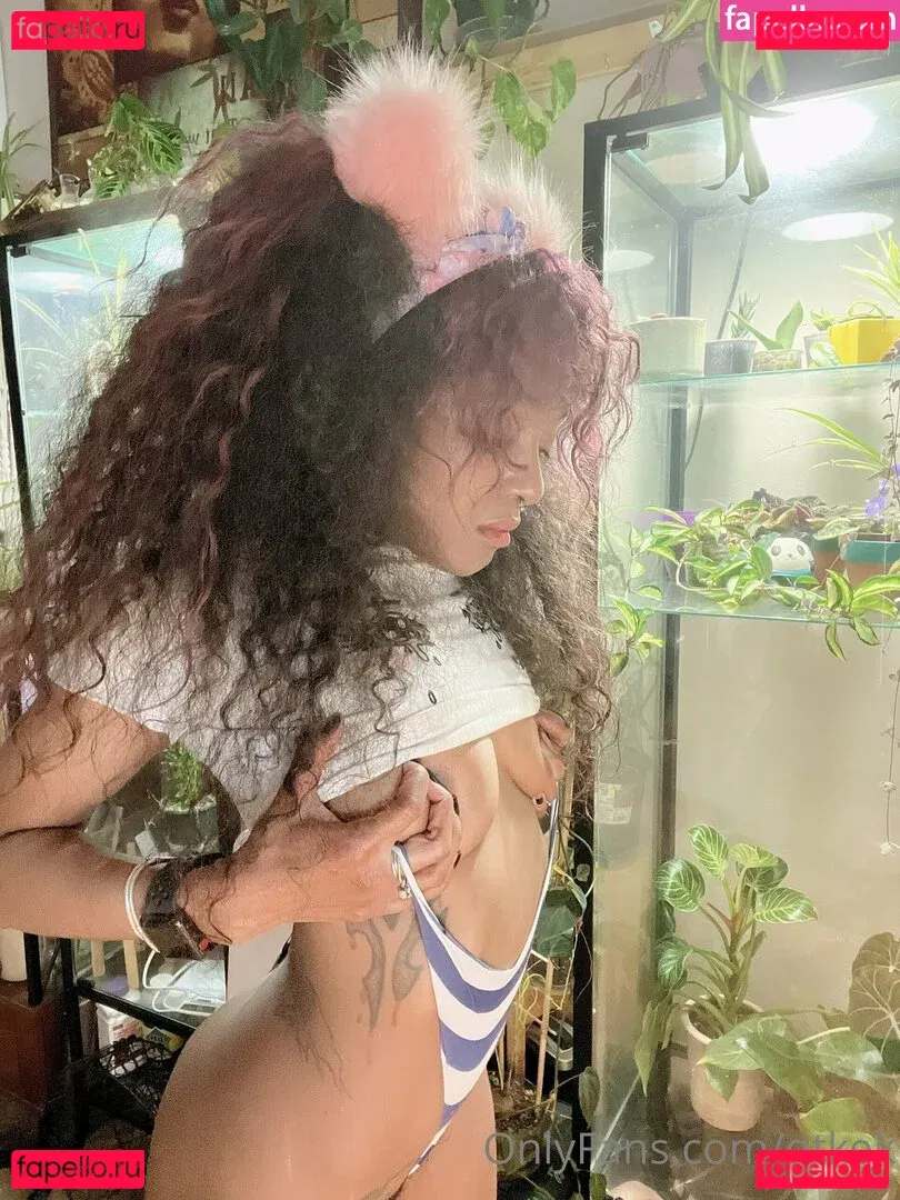 qtkek Onlyfans Photo Gallery 