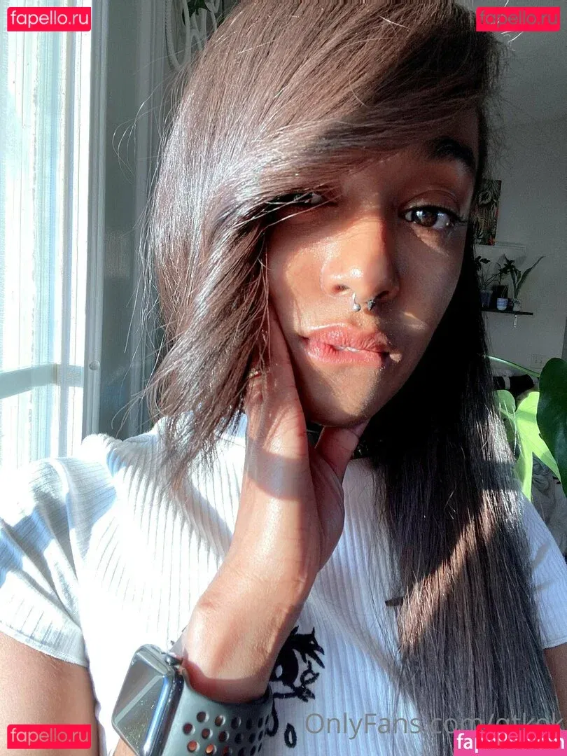 qtkek Onlyfans Photo Gallery 