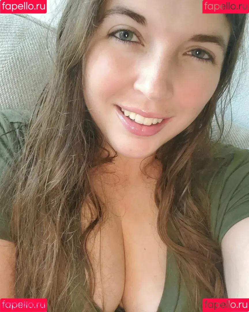 Lisa ASMR Onlyfans Photo Gallery 