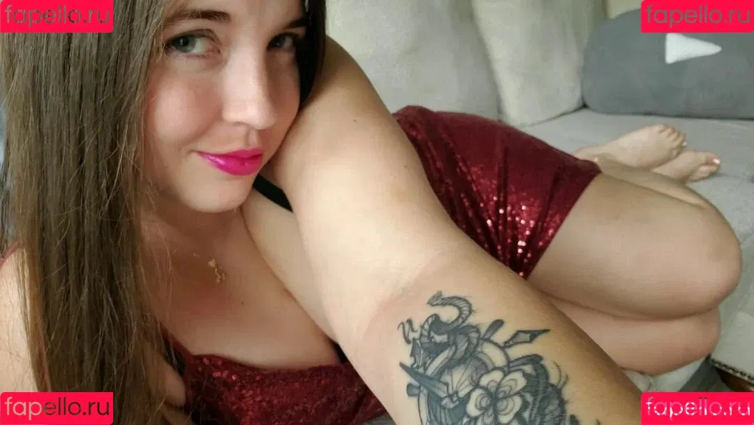 Lisa ASMR Onlyfans Photo Gallery 