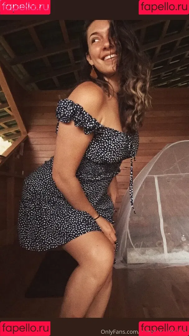 erinashfordofficial Onlyfans Photo Gallery 
