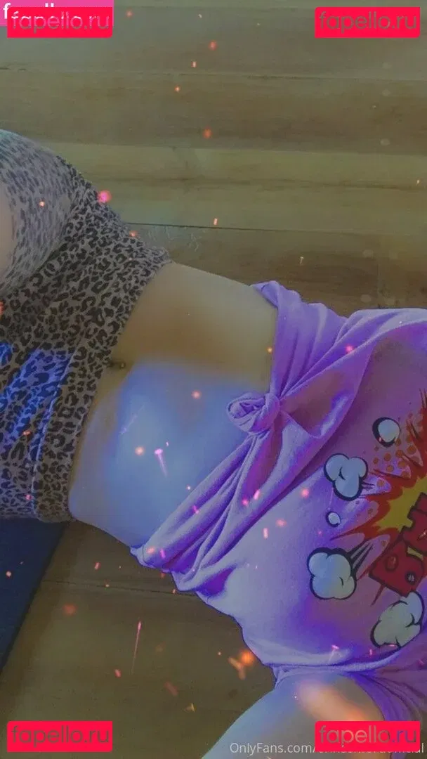 erinashfordofficial Onlyfans Photo Gallery 