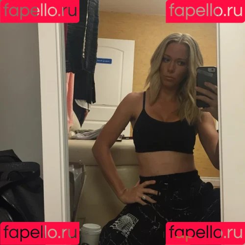 Kendra Wilkinson Onlyfans Photo Gallery 