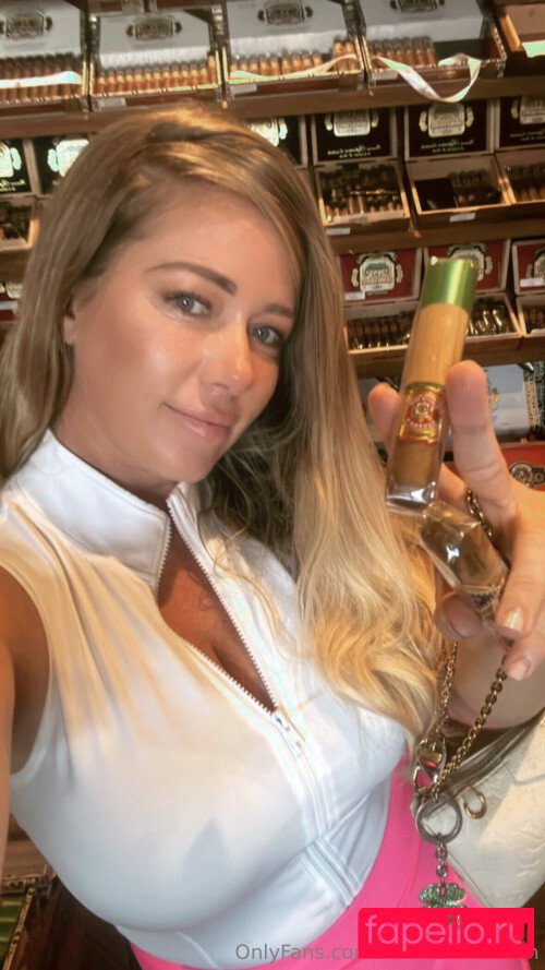 Kendra Wilkinson Nude Onlyfans Photo 15