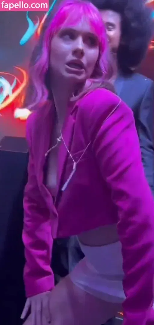 Julia K Barni Onlyfans Photo Gallery 