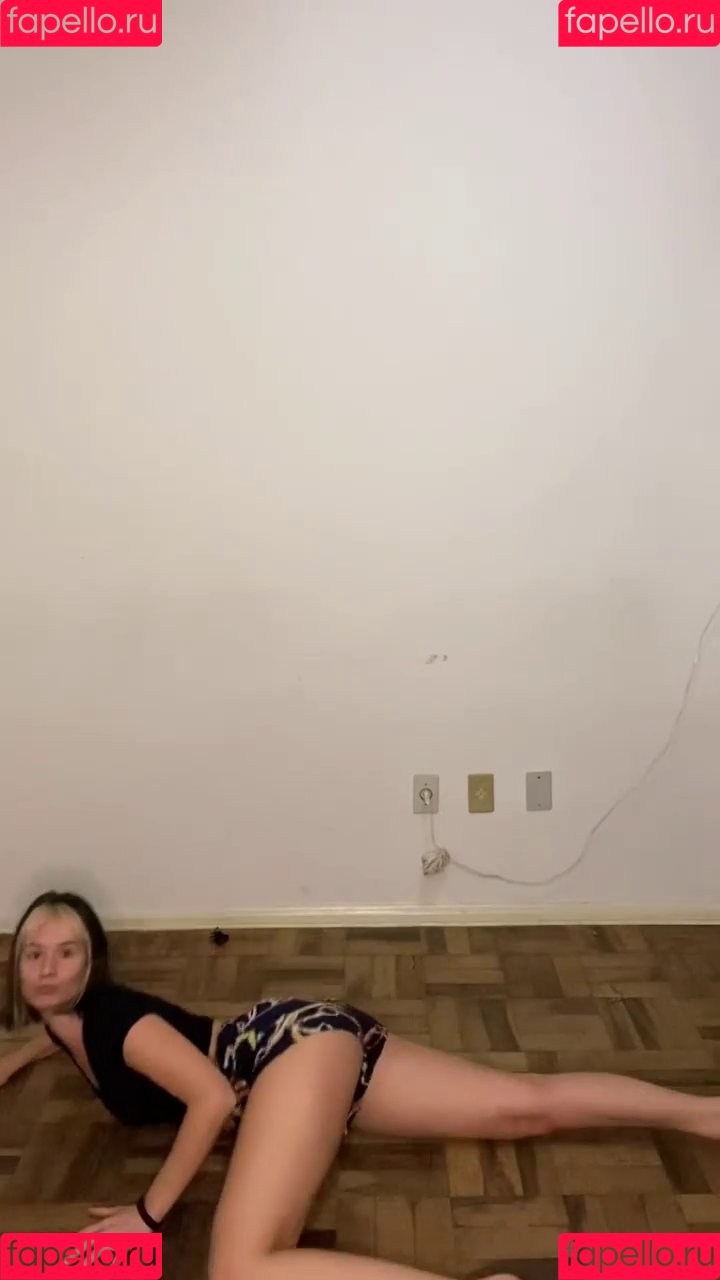 Julia K Barni Onlyfans Photo Gallery 