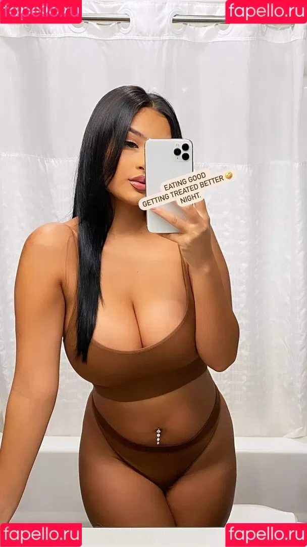 Lucero Crystal Onlyfans Photo Gallery 