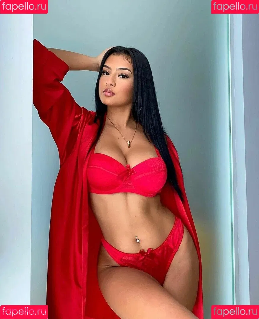 Lucero Crystal Onlyfans Photo Gallery 