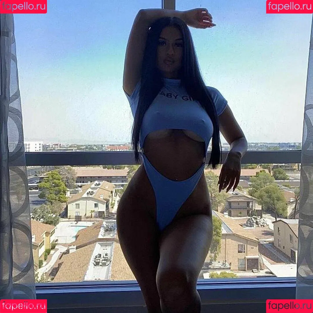 Lucero Crystal Onlyfans Photo Gallery 