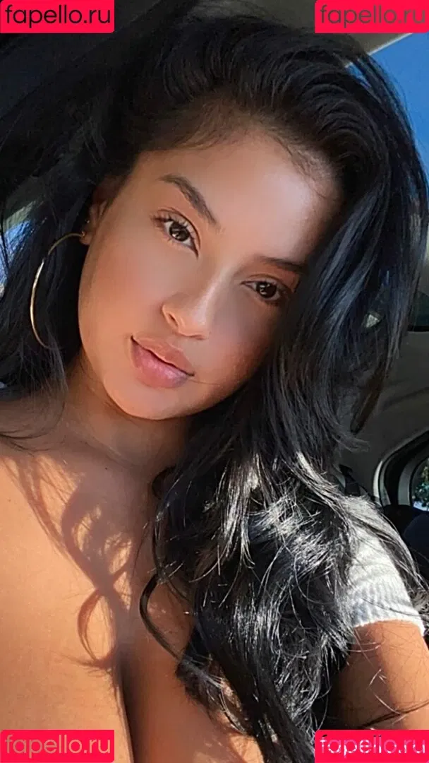 Lucero Crystal Onlyfans Photo Gallery 