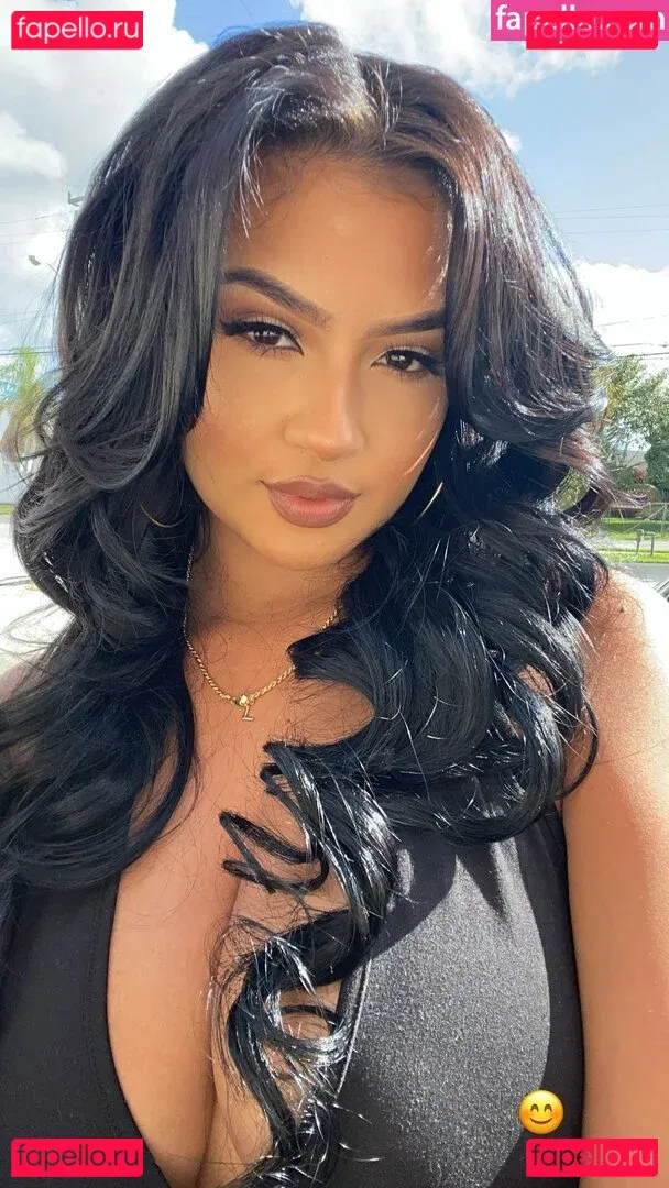 Lucero Crystal Onlyfans Photo Gallery 