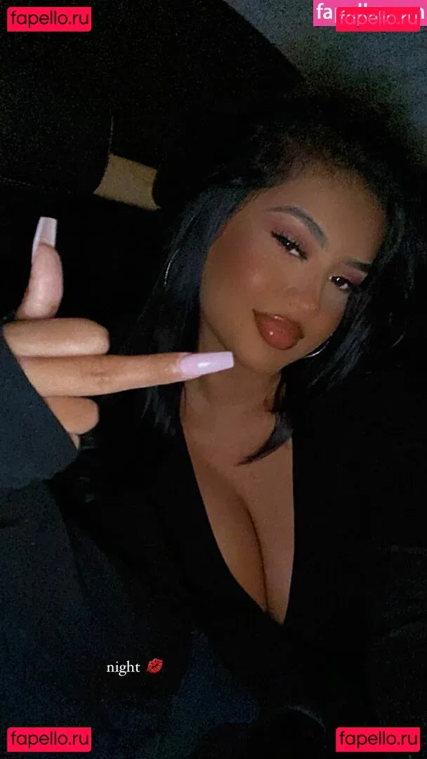 Lucero Crystal Onlyfans Photo Gallery 