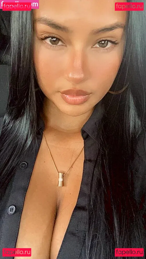 Lucero Crystal Onlyfans Photo Gallery 