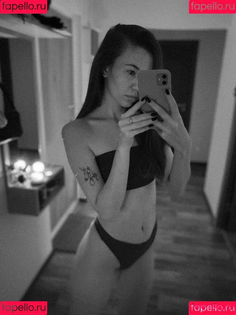 lily_mint Onlyfans Photo Gallery 