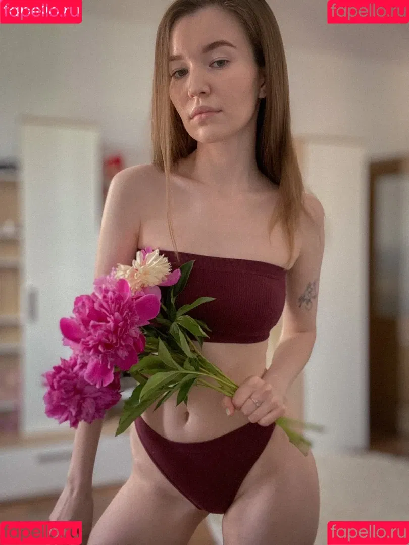 lily_mint Onlyfans Photo Gallery 