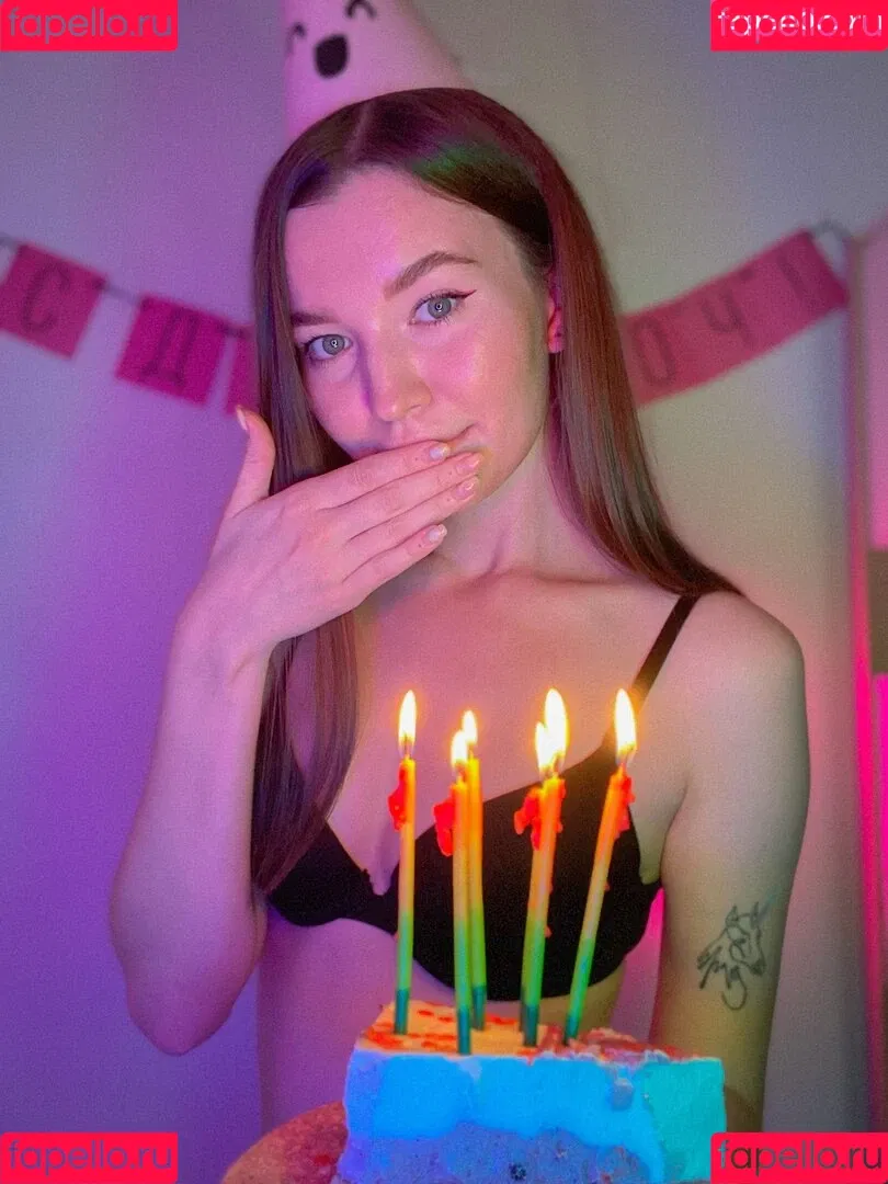 lily_mint Onlyfans Photo Gallery 