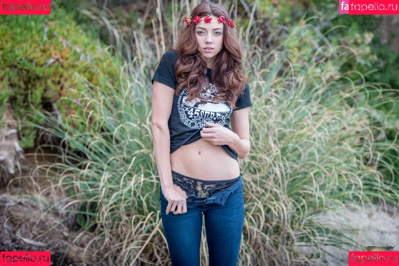 Stephani Miller Onlyfans Photo Gallery 
