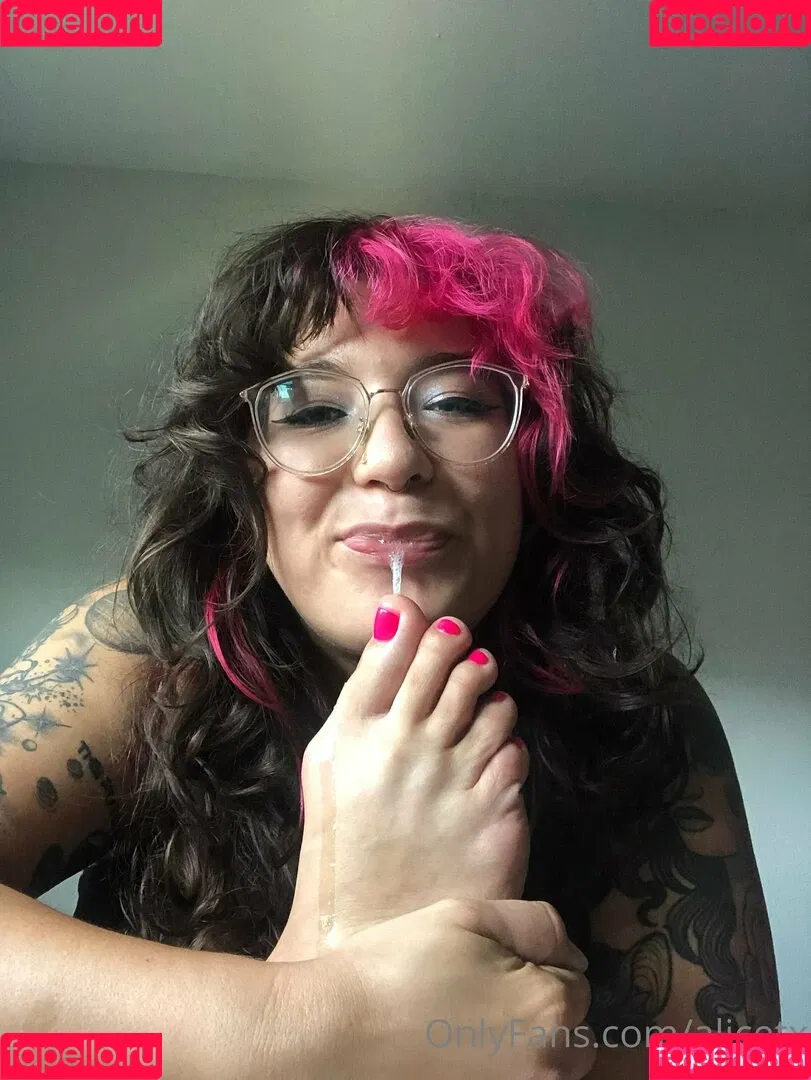 alicetx Onlyfans Photo Gallery 