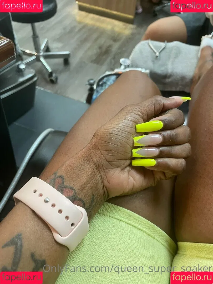 queen_super_soaker Onlyfans Photo Gallery 
