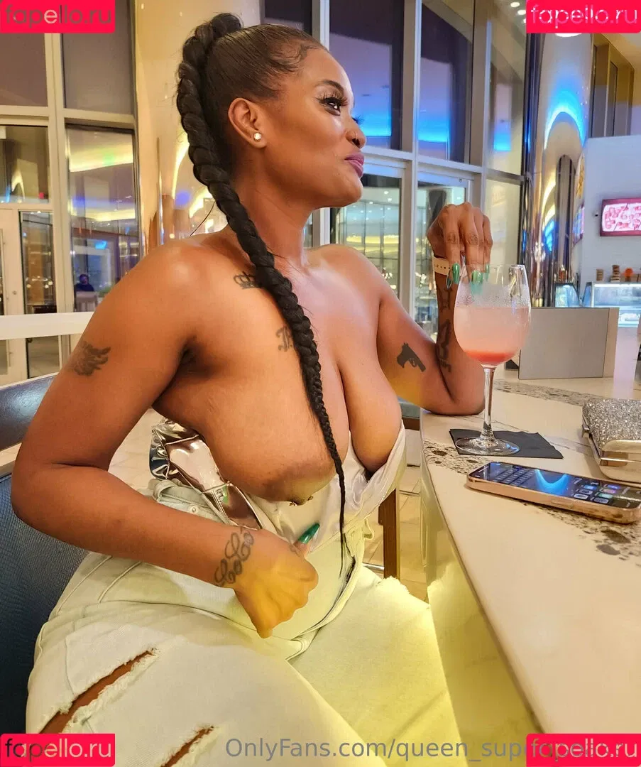 queen_super_soaker Onlyfans Photo Gallery 