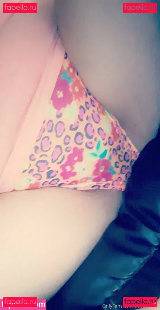 wetnbadmommy Onlyfans Photo Gallery 