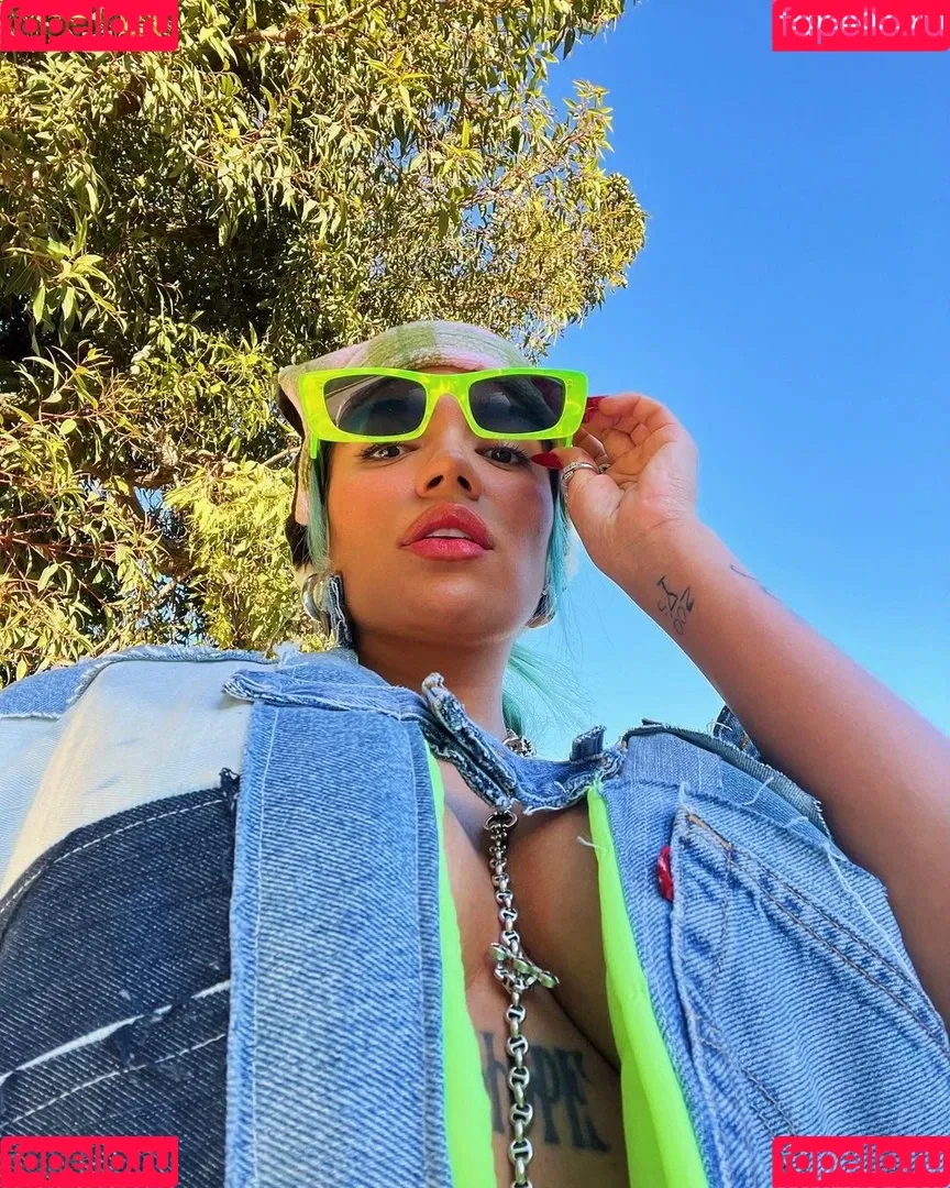 Karol G Onlyfans Photo Gallery 
