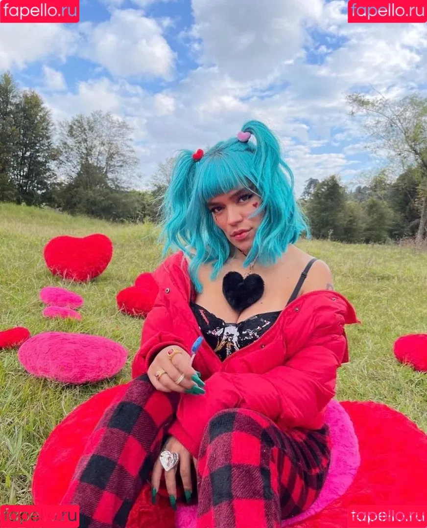 Karol G Onlyfans Photo Gallery 
