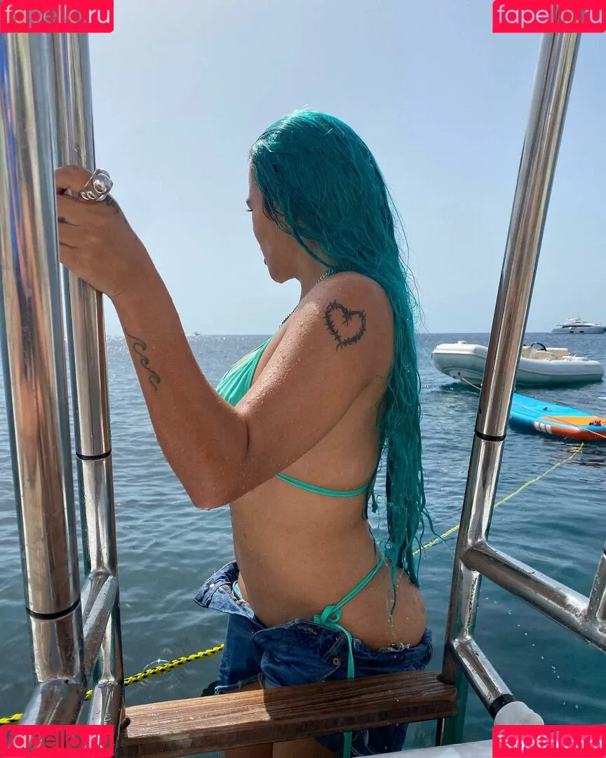 Karol G Onlyfans Photo Gallery 