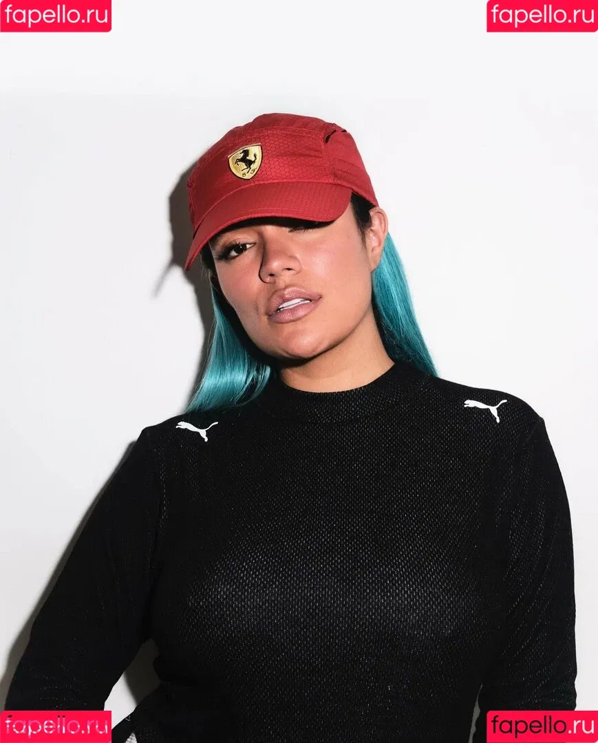 Karol G Onlyfans Photo Gallery 
