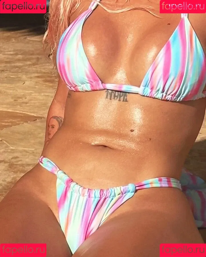 Karol G Onlyfans Photo Gallery 