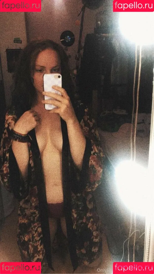 robinginger Onlyfans Photo Gallery 