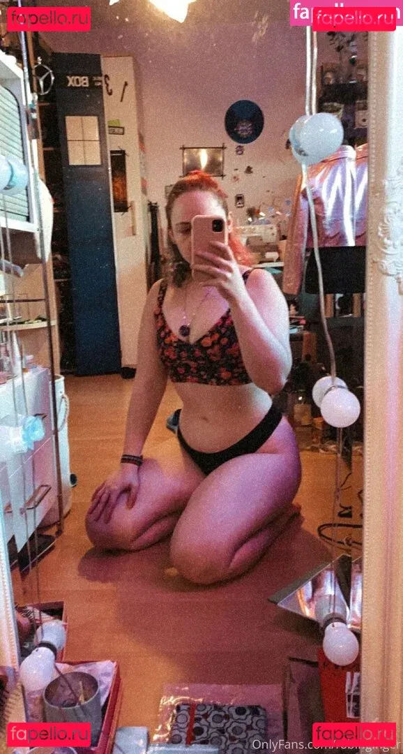 robinginger Onlyfans Photo Gallery 